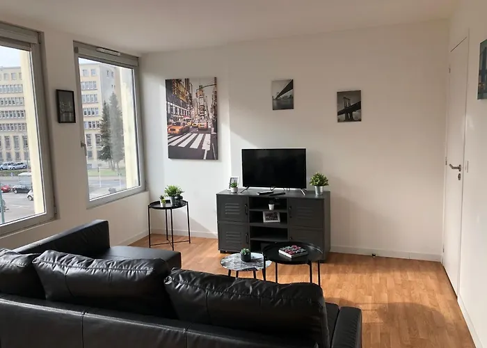 Hyper Centre - Wifi Fibre Gratuit - Jergweloh - Le New Yorkais
